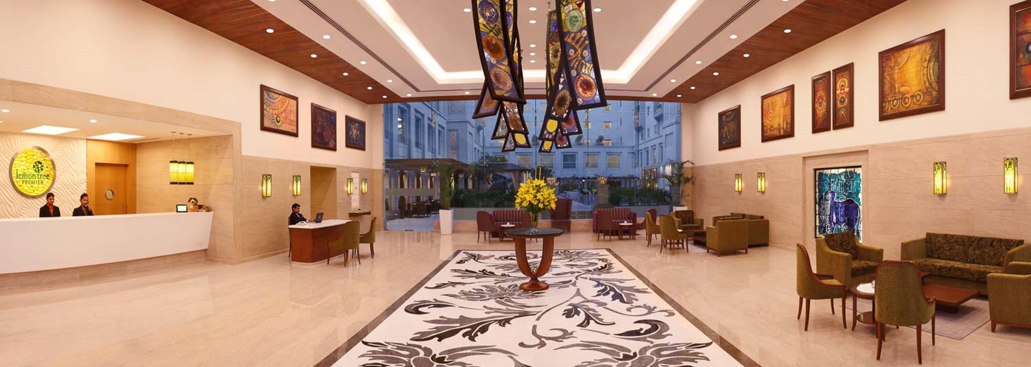 Lemon Tree Premier, Delhi Airport Hotel New Delhi Bagian luar foto The lobby of the Taj Bengal