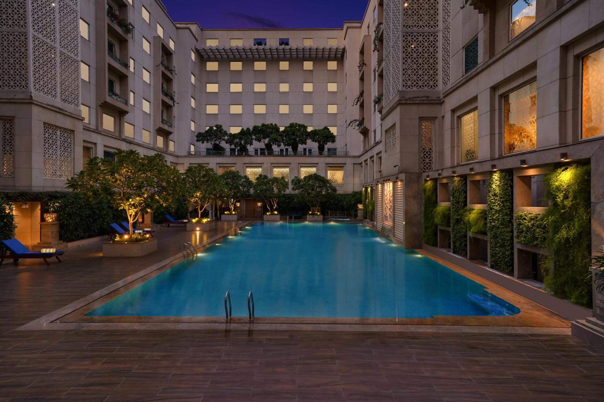 Lemon Tree Premier, Delhi Airport Hotel New Delhi Bagian luar foto The Oberoi, Mumbai