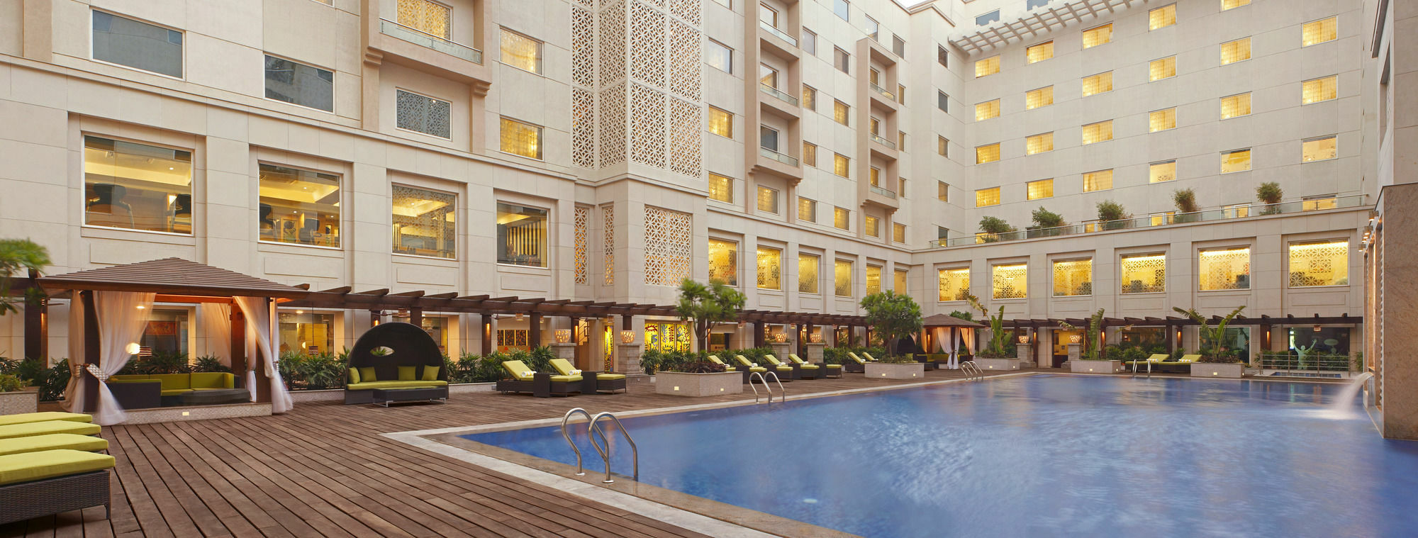 Lemon Tree Premier, Delhi Airport Hotel New Delhi Bagian luar foto The Park, New Delhi
